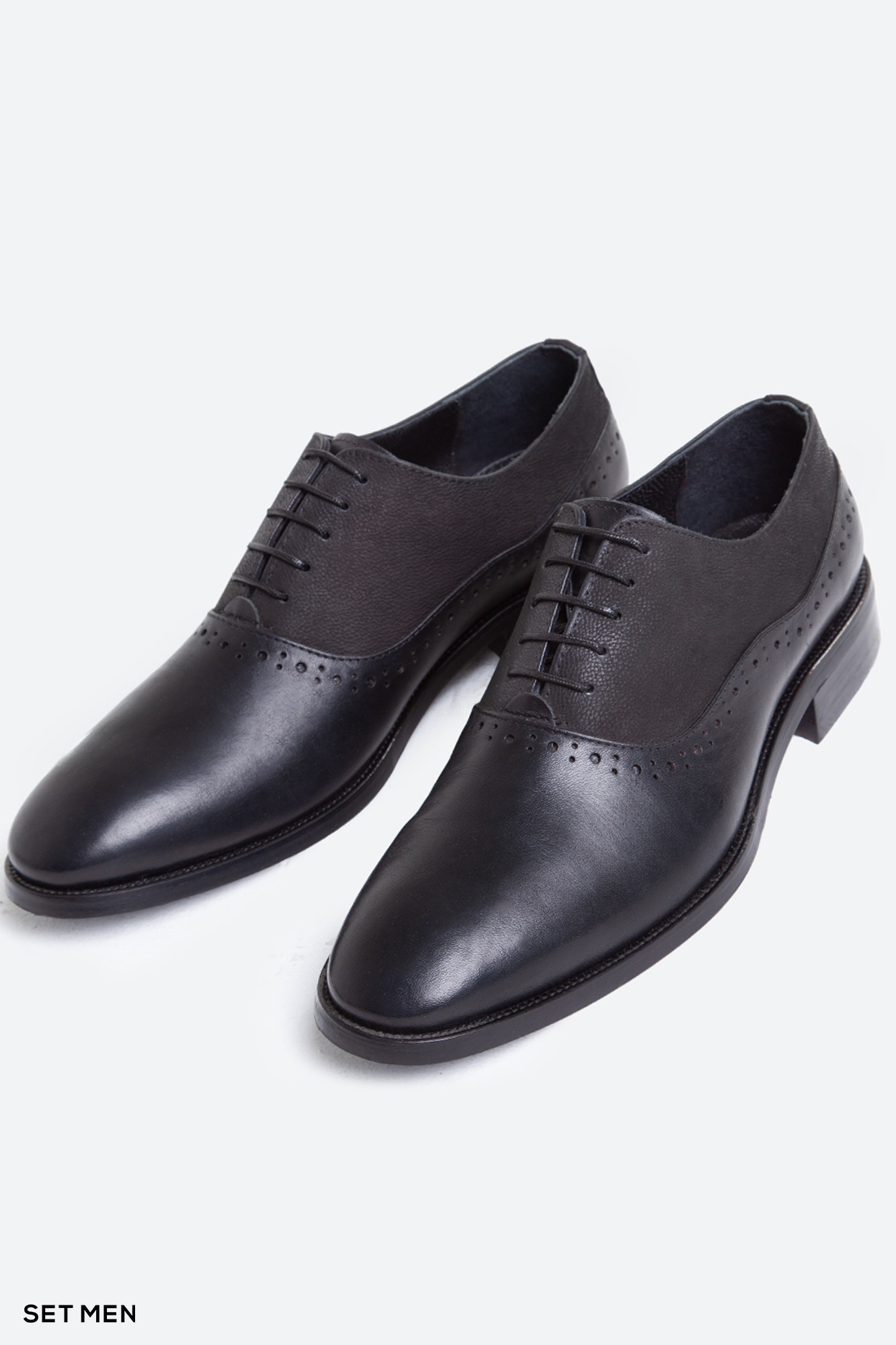 کفش مردانه چرم کلاسیک