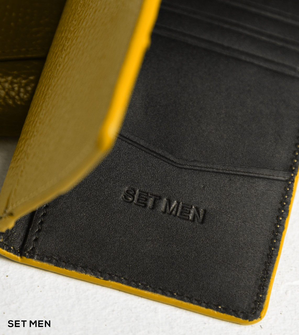 جاکارتی چرم فلوتر ست من