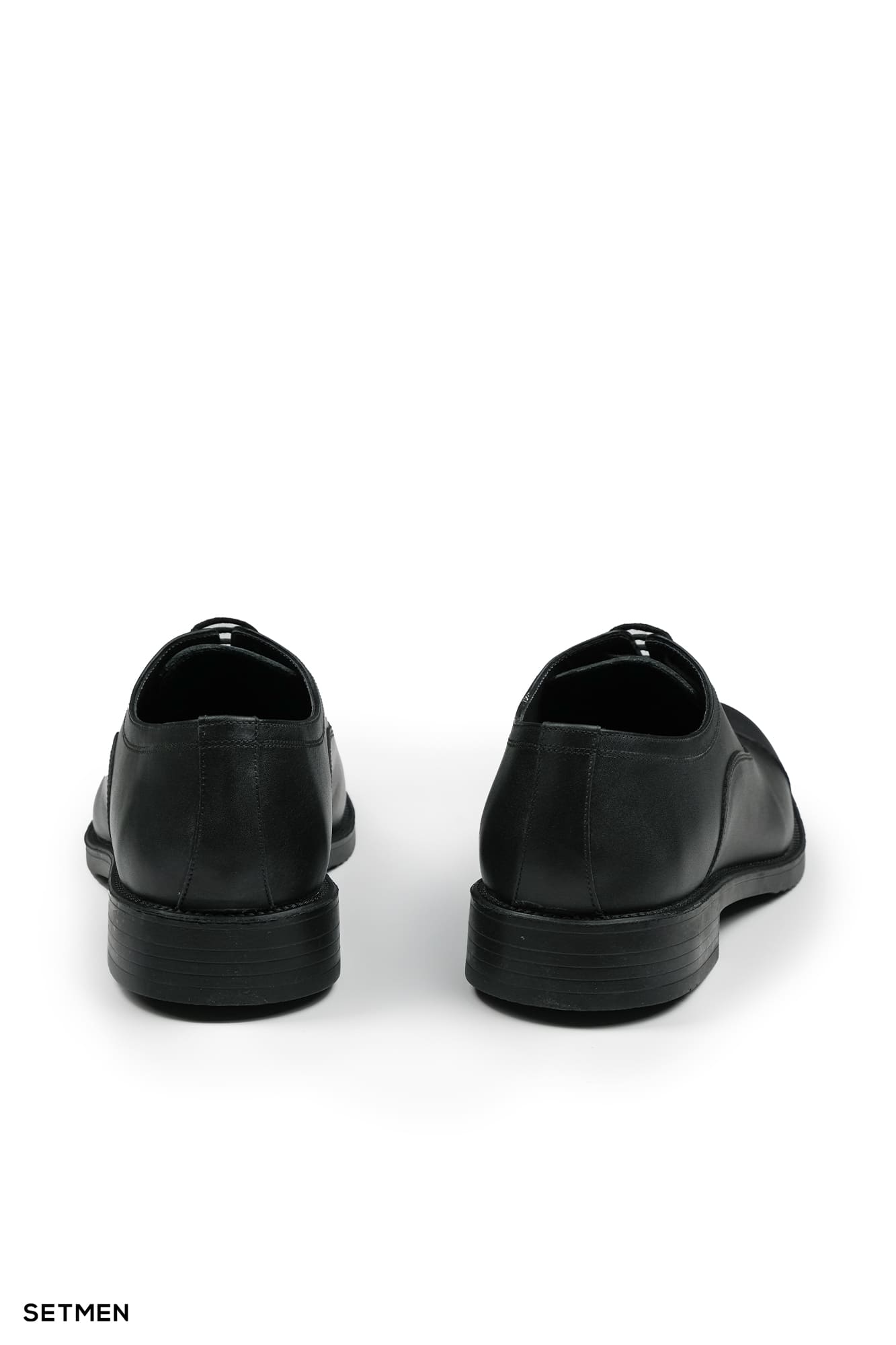 کفش مردانه چرم کلاسیک بنددار