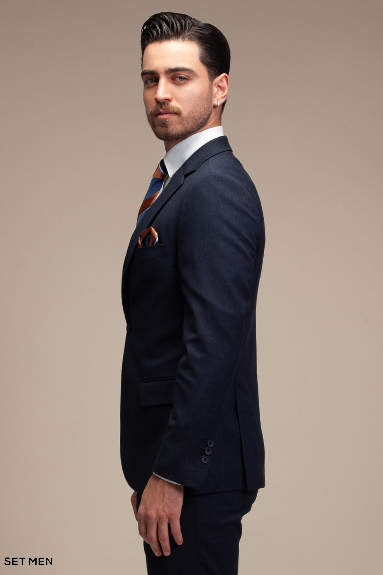 کت تک مردانه یقه انگلیسی نیم آستر دو دکمه دو چاک