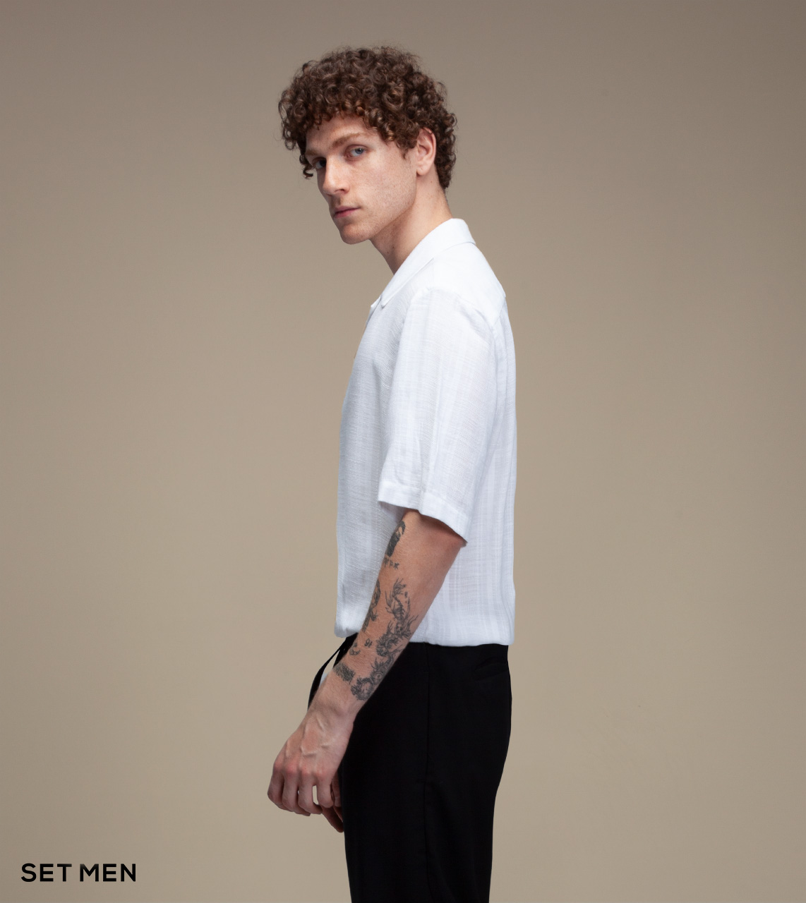 پیراهن مردانه آستین کوتاه کنفی