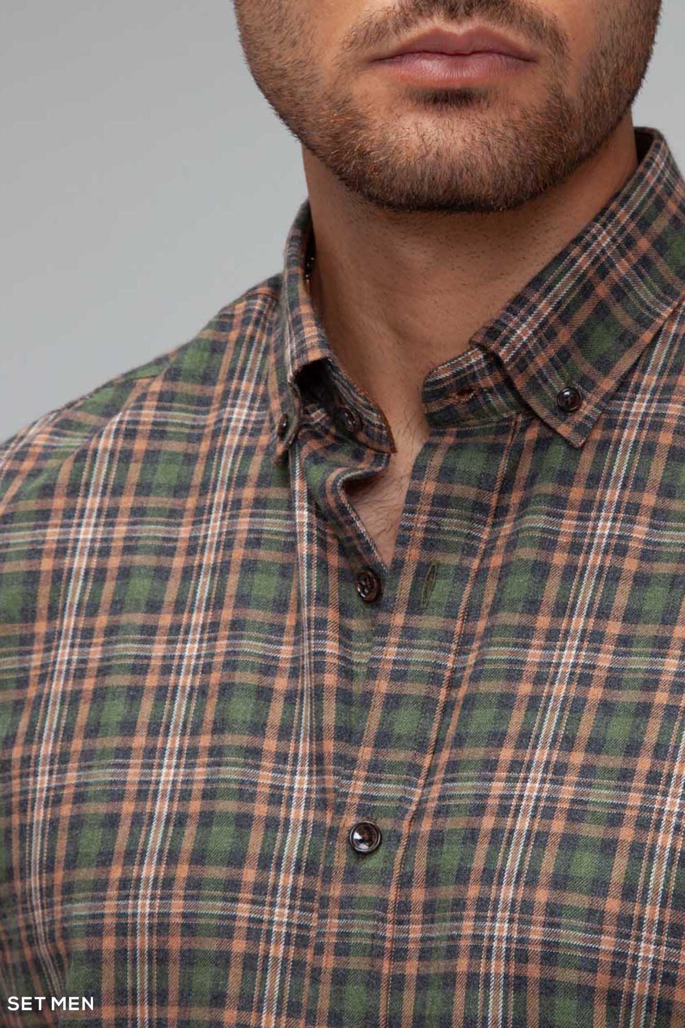 پیراهن پشمی چهارخانه