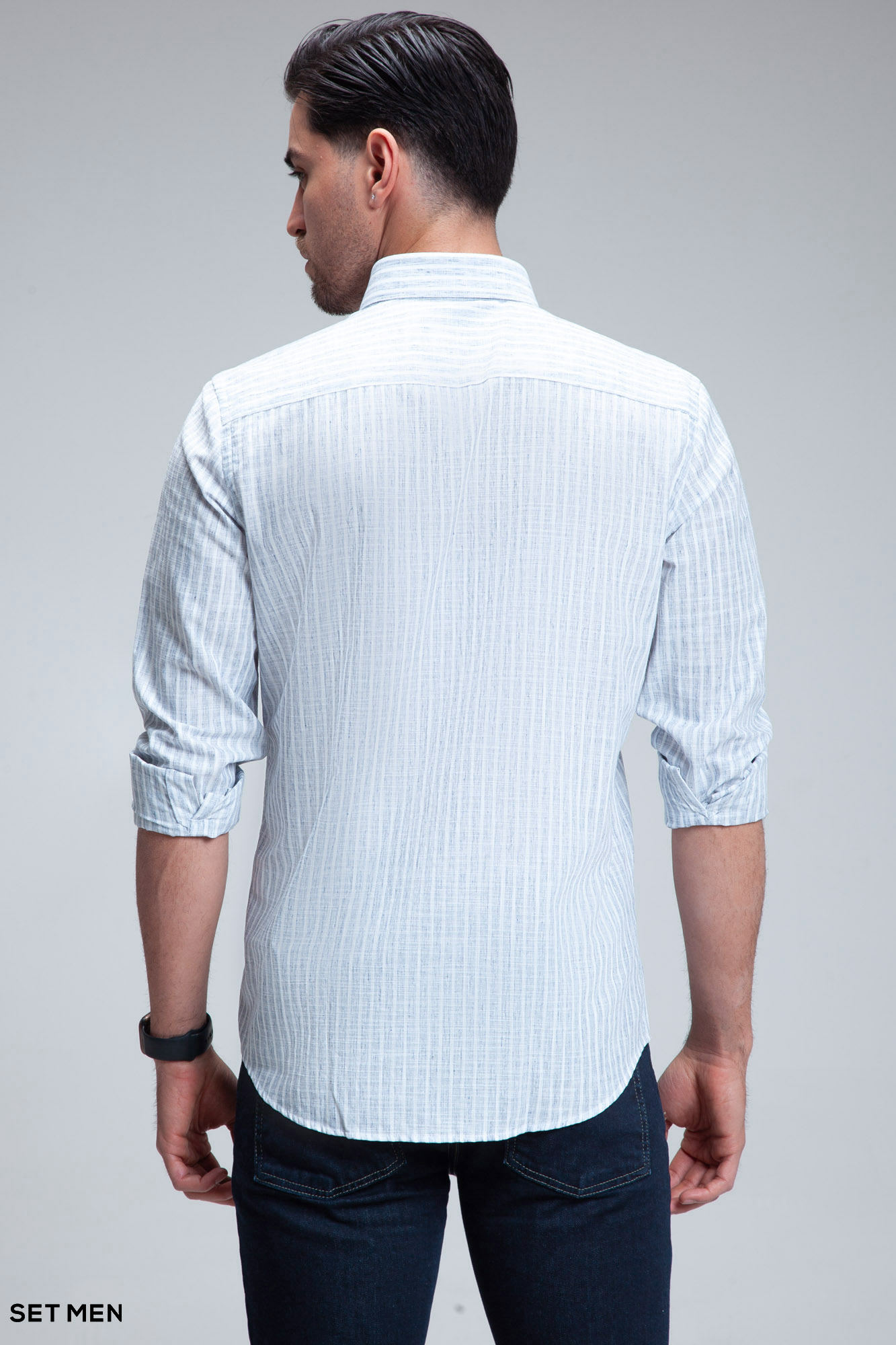 پیراهن مردانه لینن دیپلمات