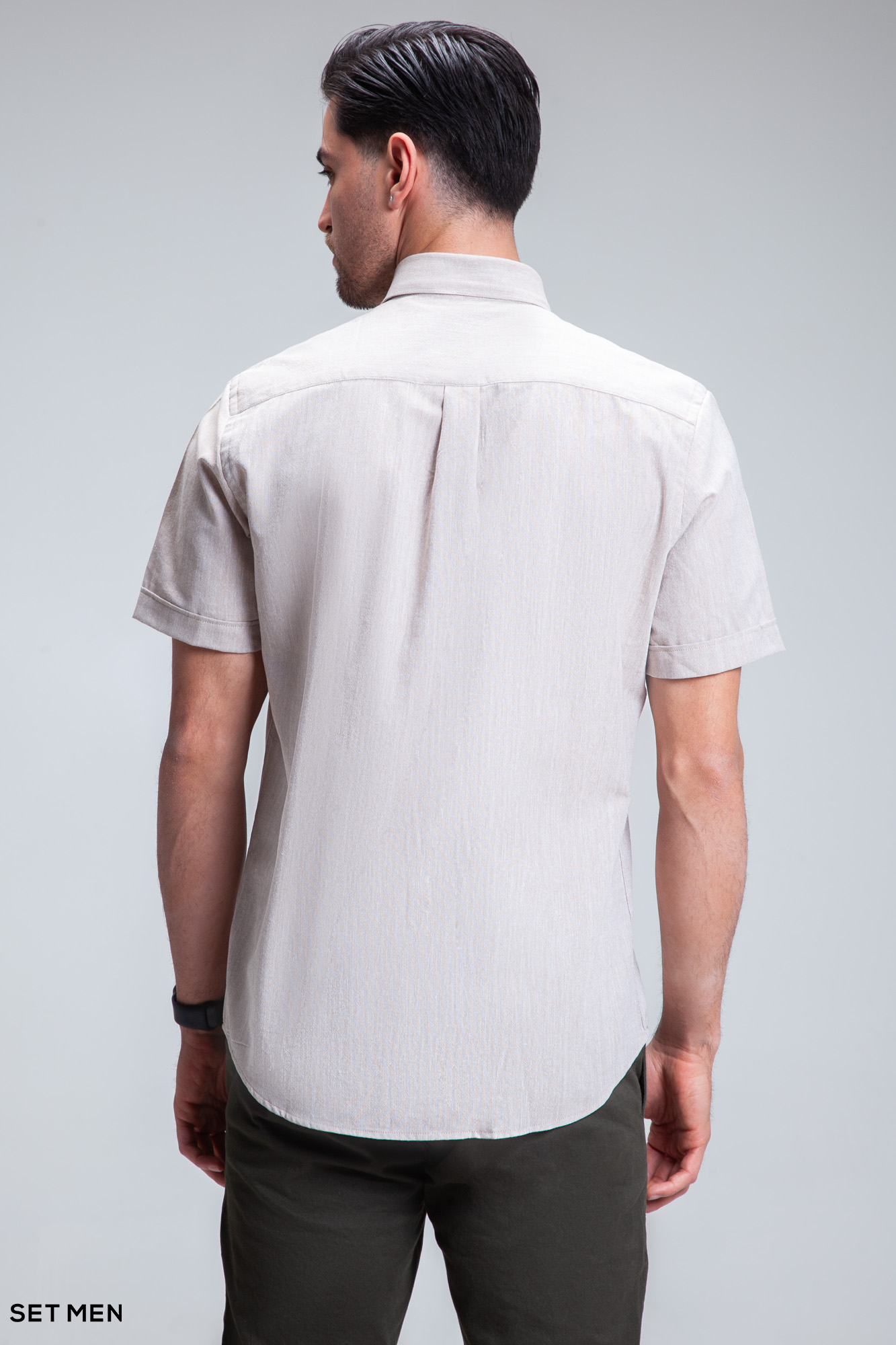 پیراهن مردانه آستین کوتاه لینن