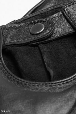 دستکش چرم دکمه دار