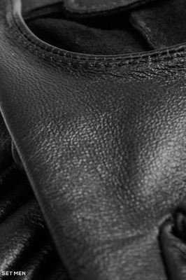 دستکش چرم دکمه دار