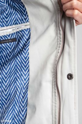 کاپشن بهاره سافاری