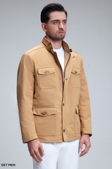 کاپشن بهاره سافاری