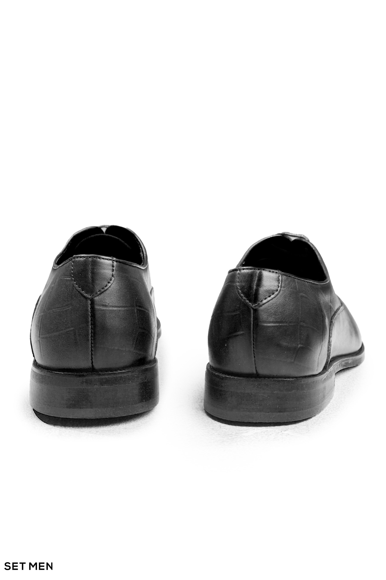 کفش مردانه چرم کلاسیک