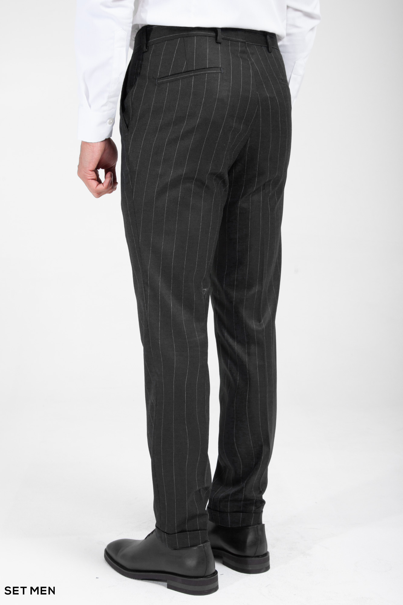 کت و شلوار مردانه شش دکمه دیپلمات