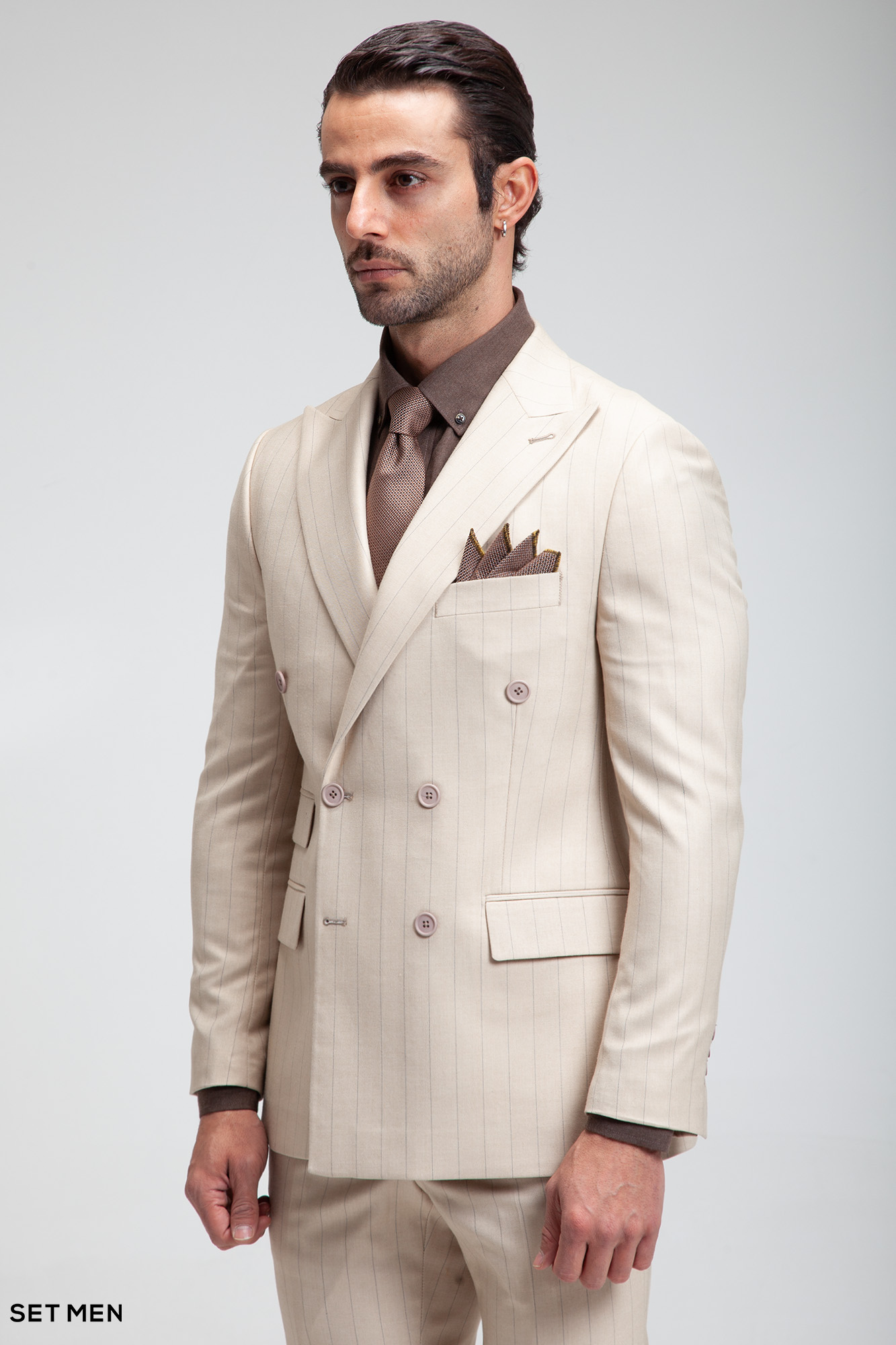 کت و شلوار مردانه شش دکمه دیپلمات