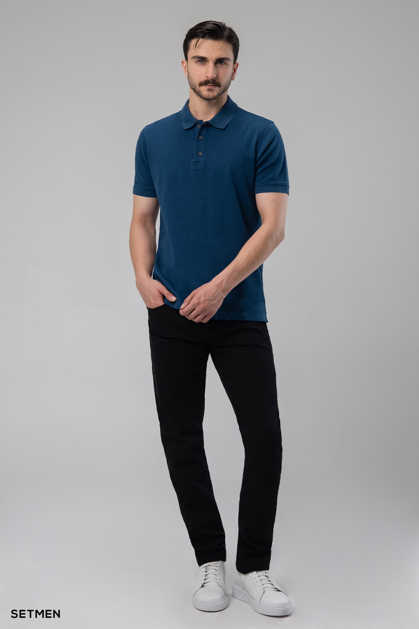 تیشرت یقه دار ژاکارد کلاسیک