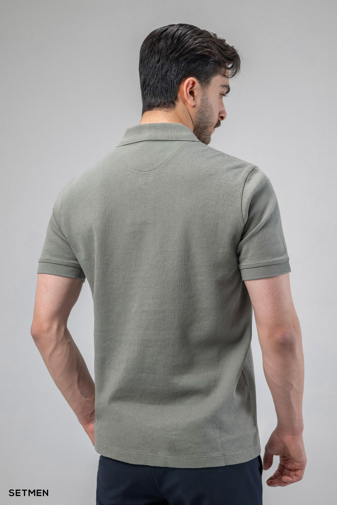 تیشرت یقه دار ژاکارد کلاسیک