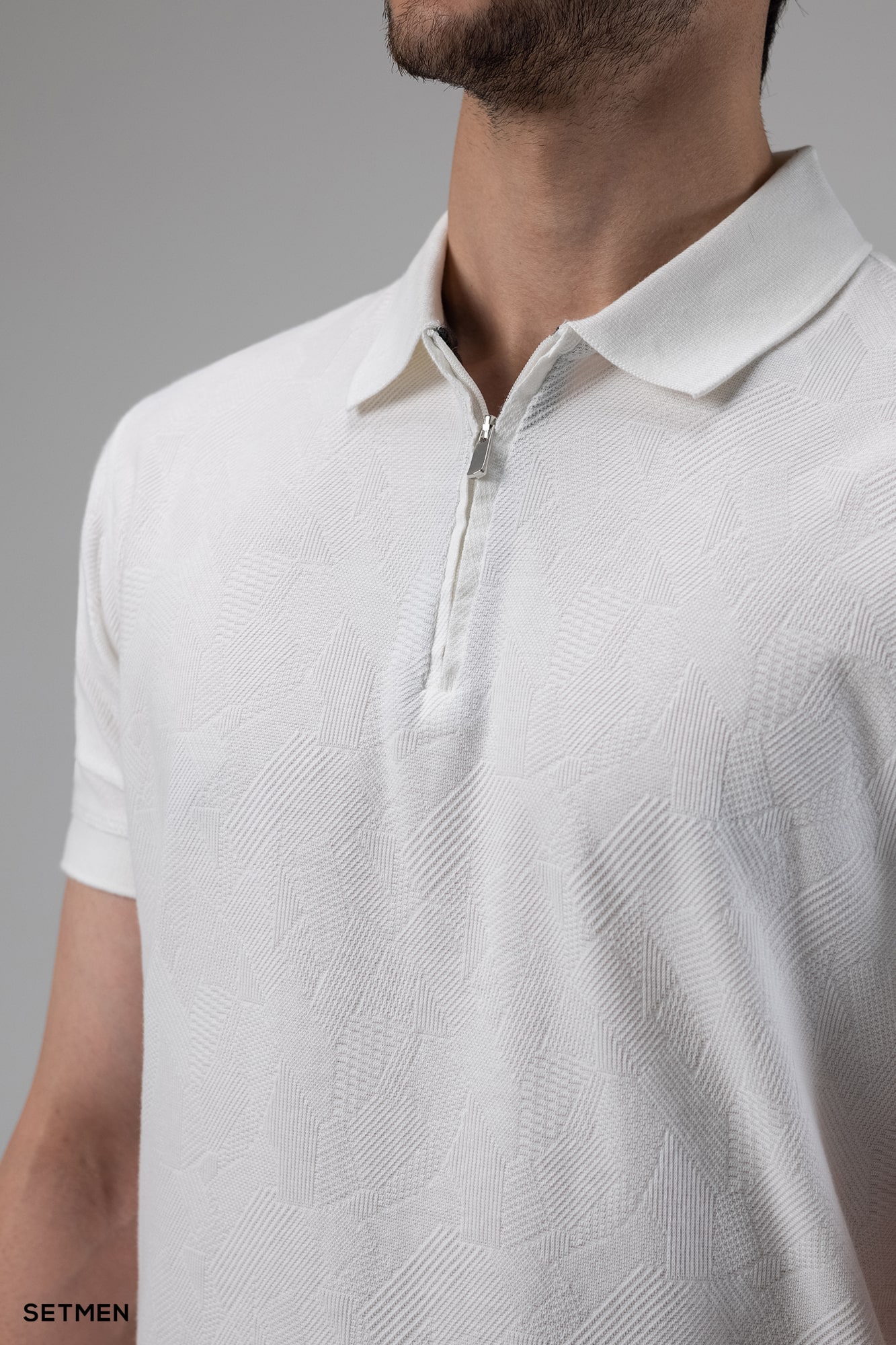 تیشرت یقه دار نیم زیپ ژاکارد اولد مانی