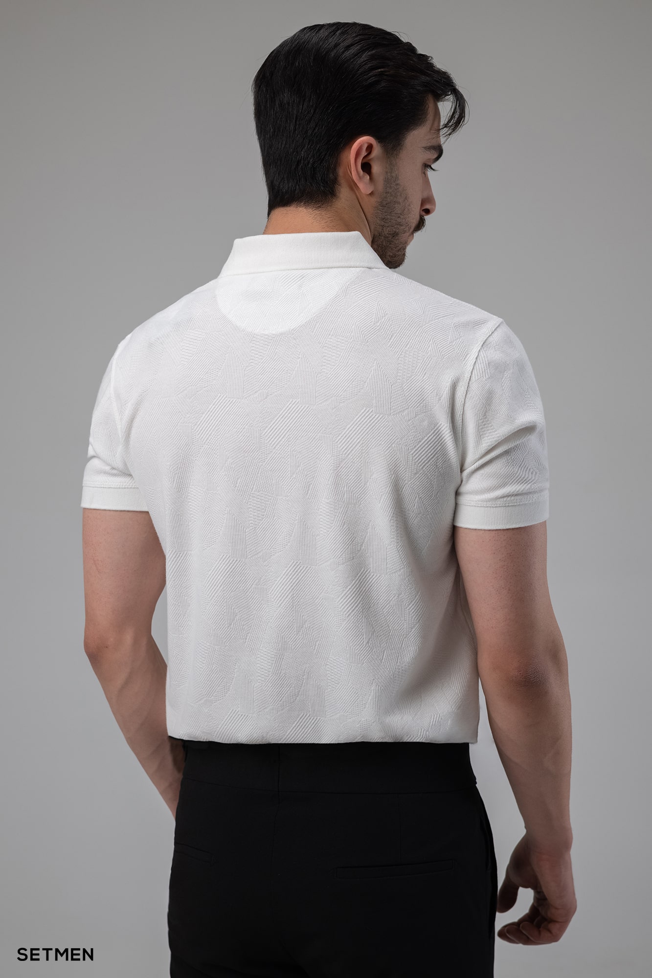 تیشرت یقه دار نیم زیپ ژاکارد اولد مانی