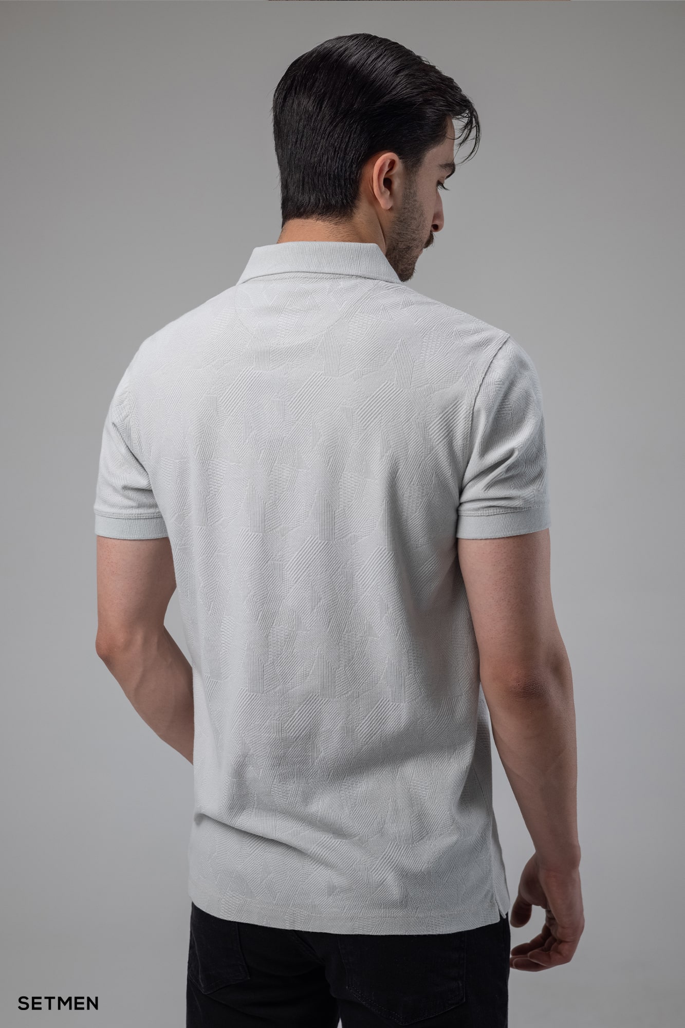 تیشرت یقه دار نیم زیپ ژاکارد اولد مانی